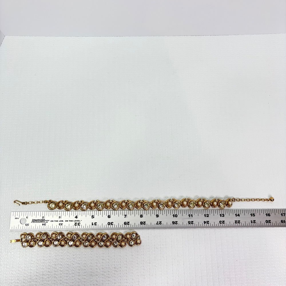 Trifari Set Gold Tone Faux Pearl Rhinestone Necklace Bracelet Vintage Costume - Picture 8 of 9